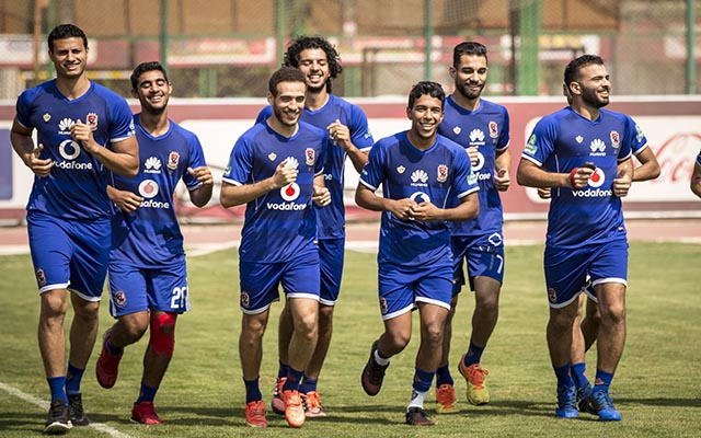 هيكتور كوبر يقرر حرمان “لاعب الأهلي” من تمثيل منتخب مصر في المونديال