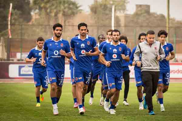 رسميًا.. لاعب الأهلي يعود للنادي من جديد في الصيف