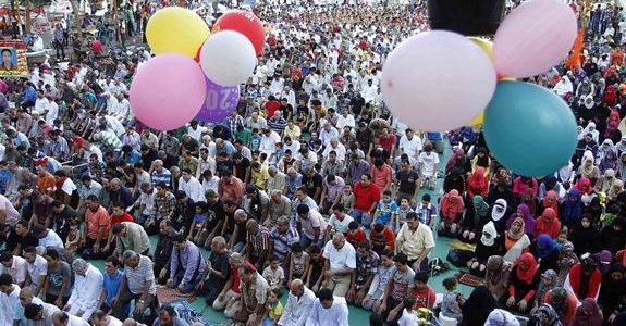 بعد إعلان أول أيام عيد الأضحى رسميًا: «6 أيام إجازة العيد للعاملين بالدولة».. وتوقيت الصلاة بالقاهرة ومختلف المحافظات