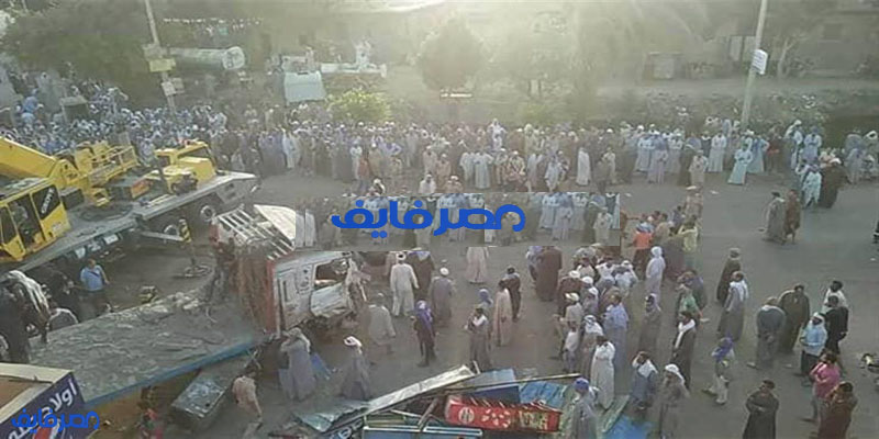 وتتوالى حوادث المرور في مصر…إختلت عجلة القيادة بيده فسبب مصرع 10 وإصابة 25