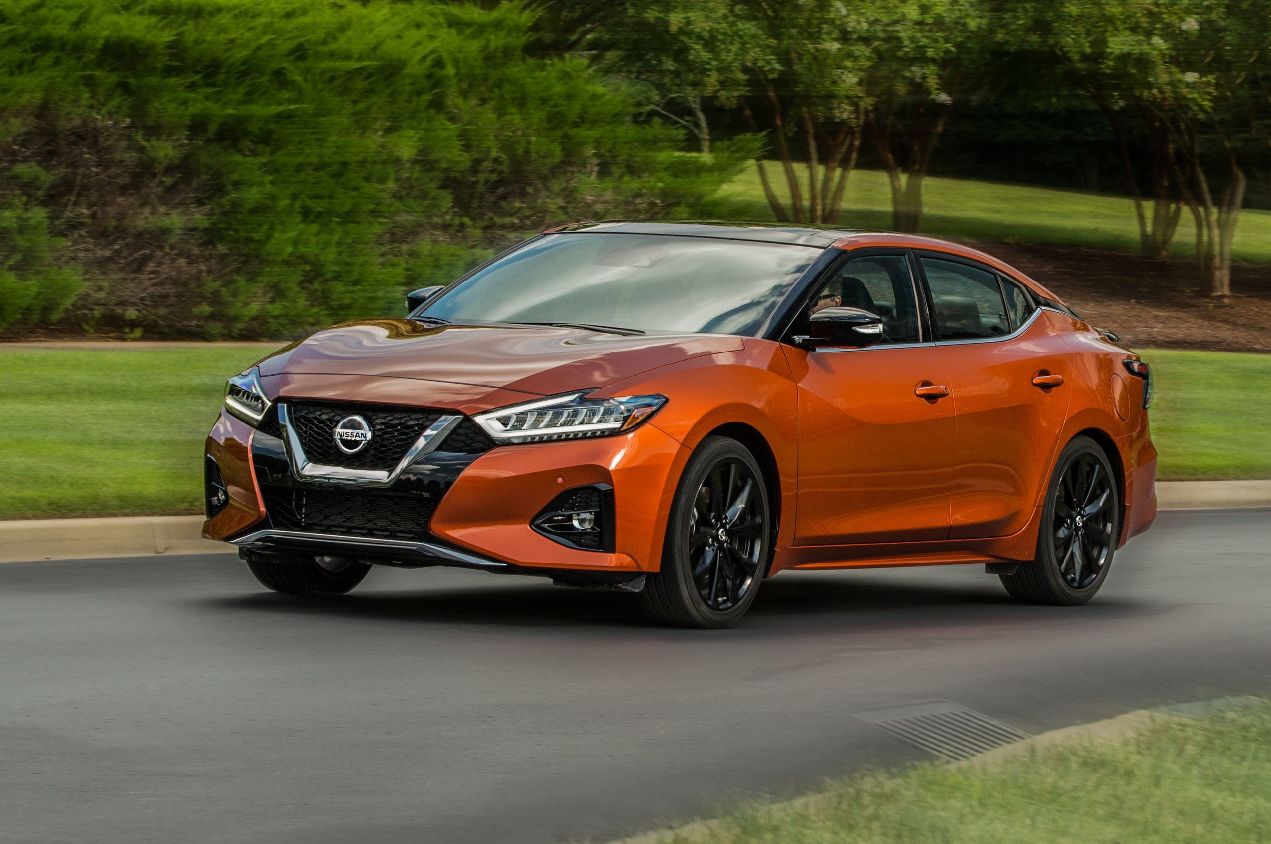 مواصفات ومحركات سيارة نيسان ماكسيما 2020 Nissan Maxima