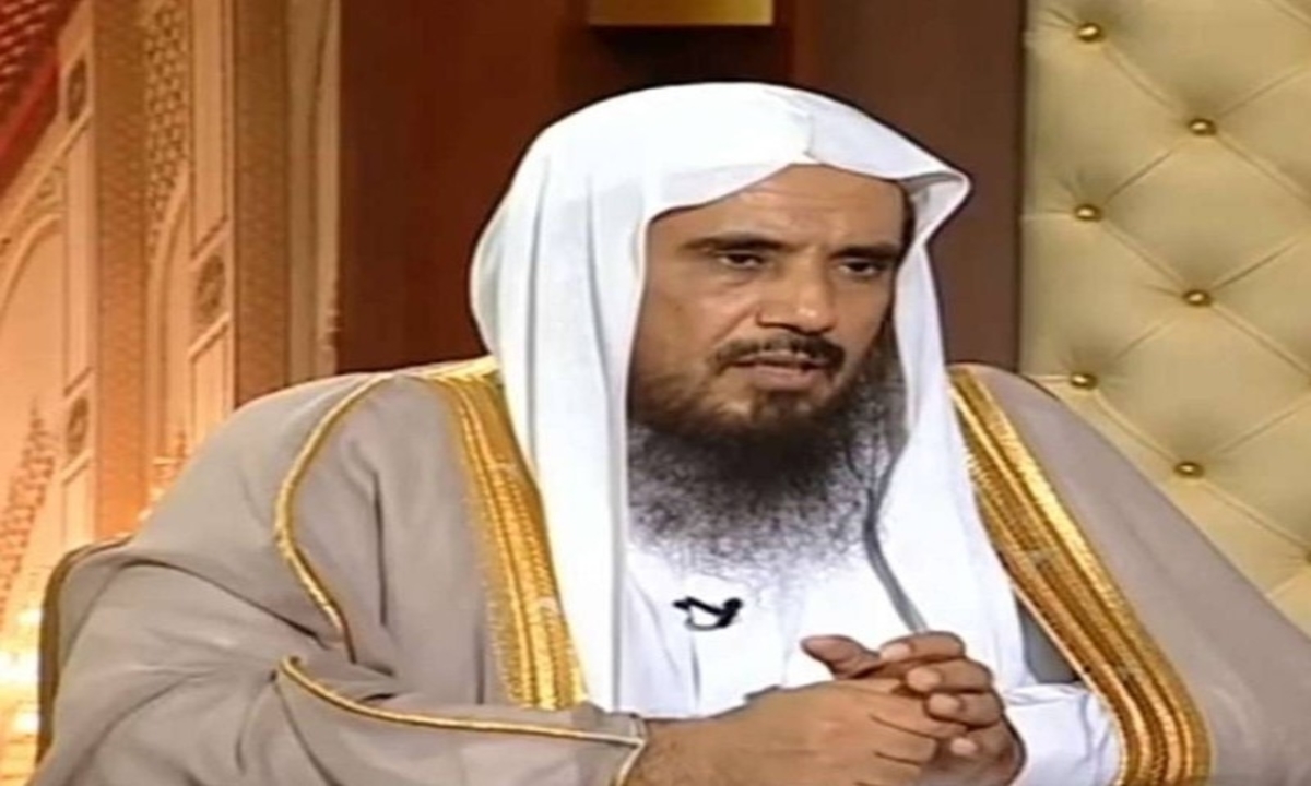 أ. د سعد الخثلان يوضح حكم المداومة على قراءة سورتي السجدة والإنسان في فجر يوم الجمعة