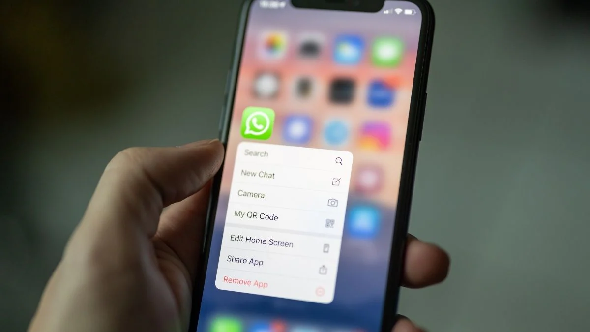 أخيرًا .. تطبيق WhatsApp يدعم أحدث ميزات IOS 15