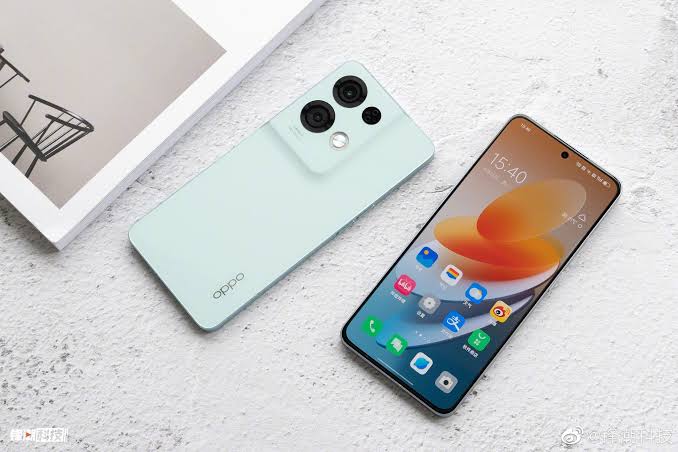 ملك هواتف أوبو Oppo Reno 8 بشاشة شديدة الوضوح و ببطارية كبير والسعر مفاجأة