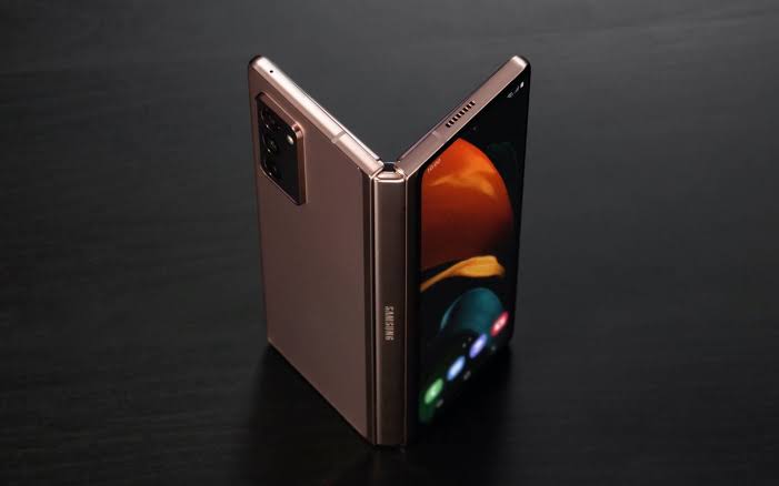 “الأفضل دائما”.. سعر ومواصفات هاتف Galaxy Z Fold 4 الجديد