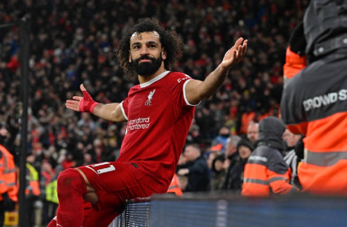 محمد صلاح يوجه رسالة غامضة عبر إنستغرام: “كن نفسك، لا تكن كما يريدك الآخرون”